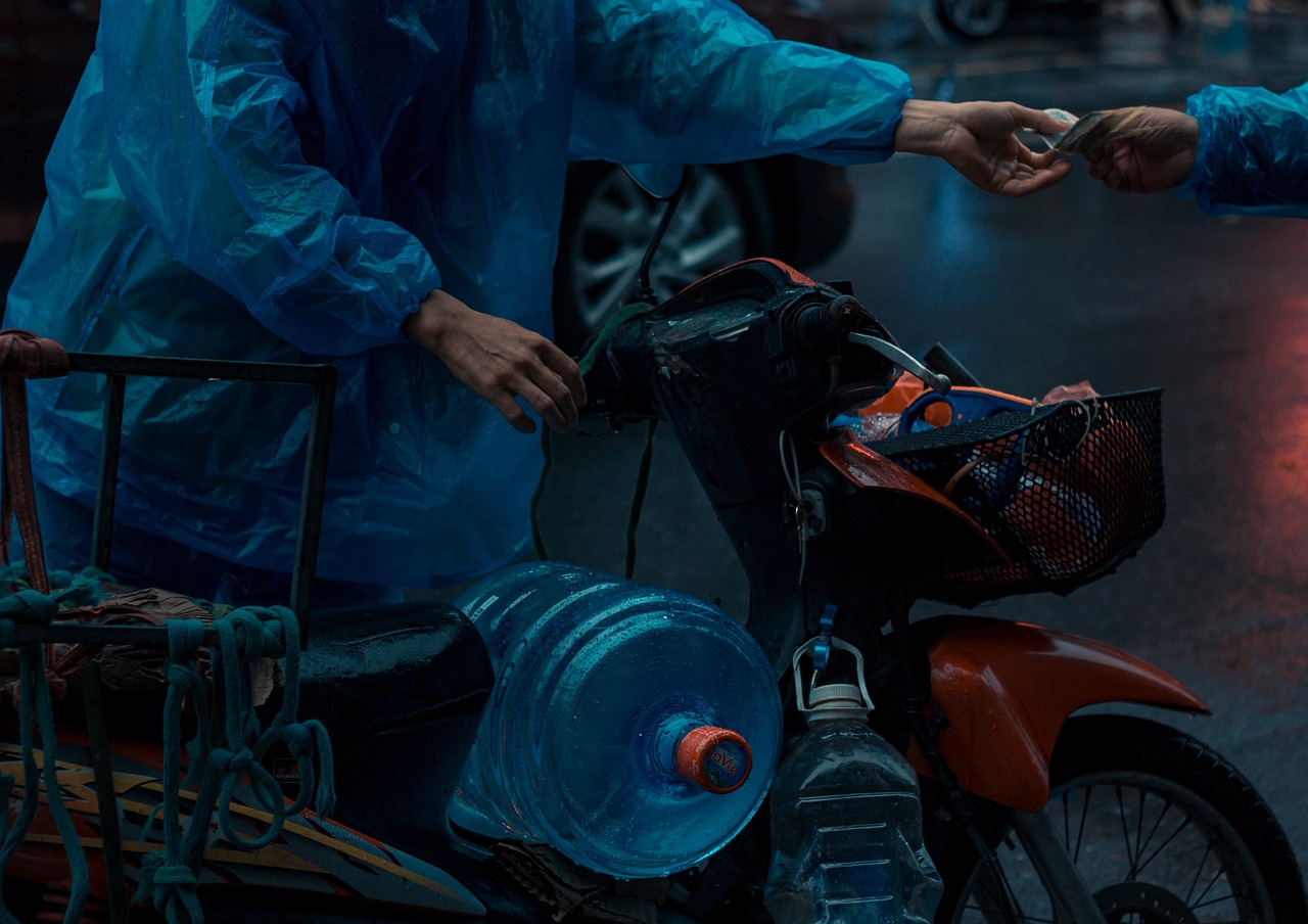 scooter, delivery man, payment, vietnam, hanoi, life, man, motorbike, water container, market, outdoors, urban, city, scooter, scooter, delivery man, delivery man, delivery man, delivery man, delivery man, payment, payment, payment, payment, life, life, market, market, market, market